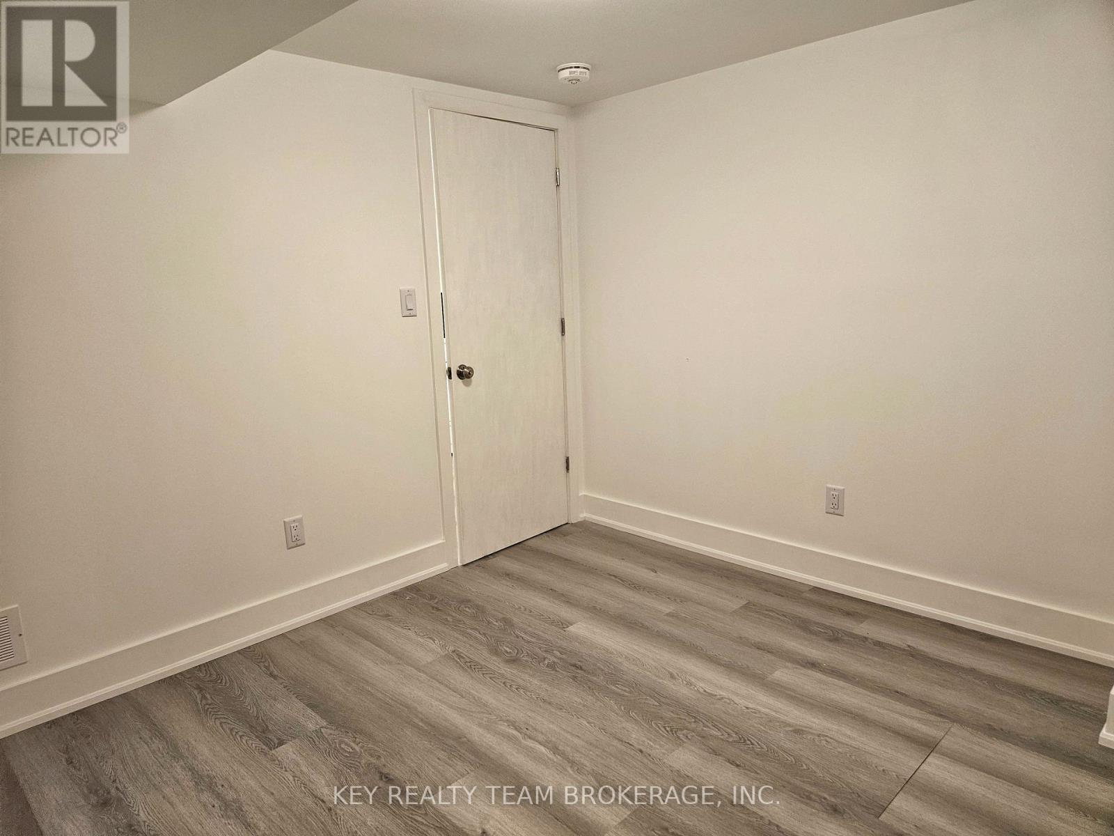 Unit B - 51 Loraine Drive, St. Catharines (Oakdale), Ontario  L2P 3N9 - Photo 24 - X12708958