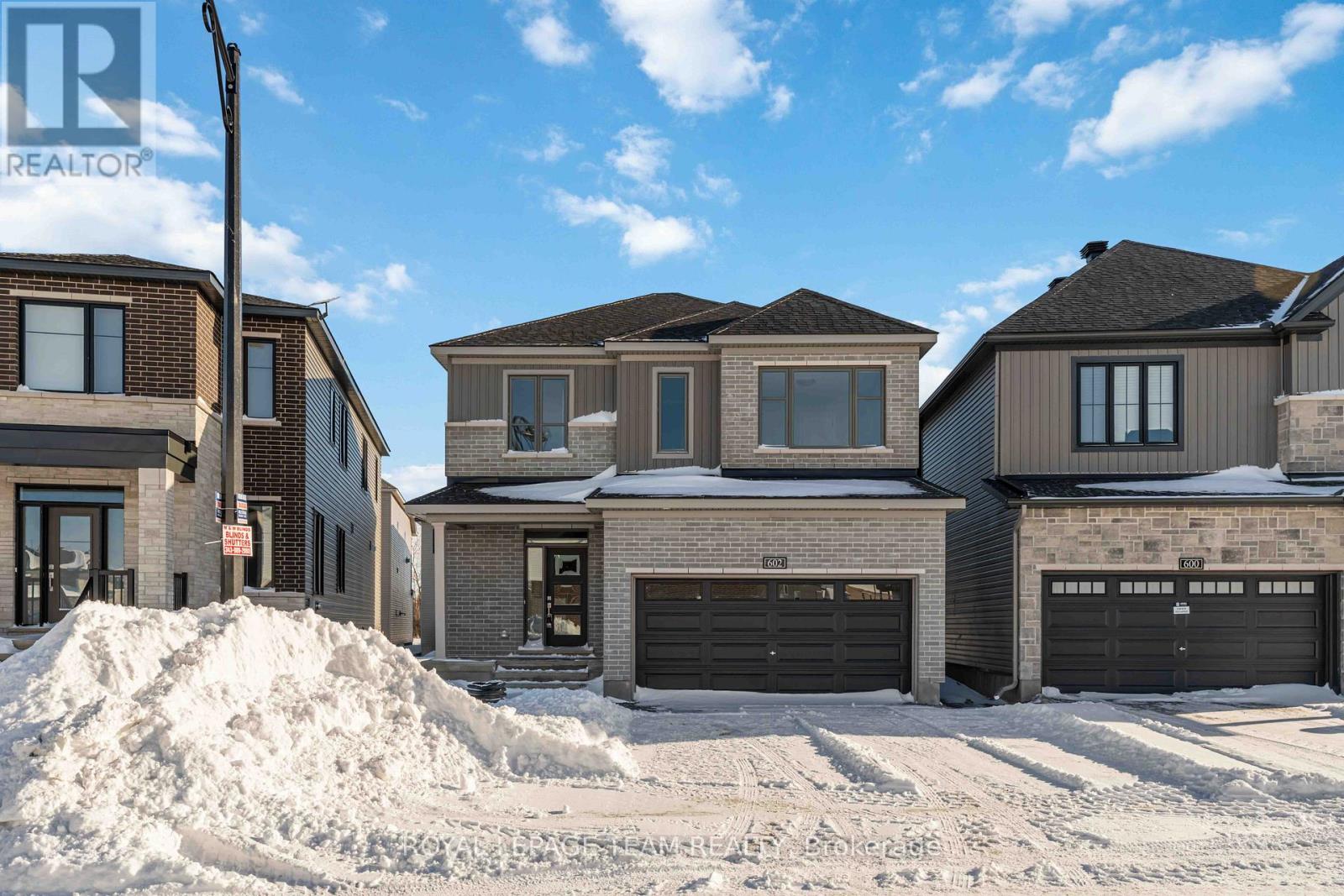 602 GLADE GROVE, Ottawa, Ontario