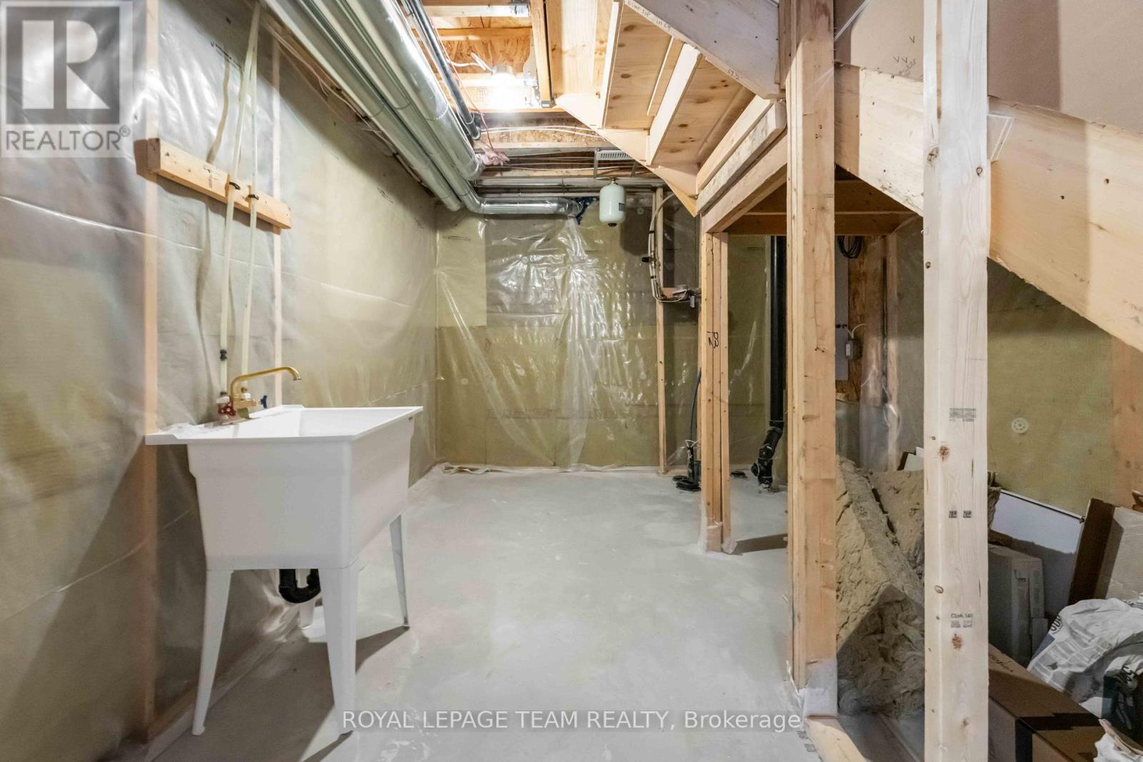 602 Glade Grove, Ottawa, Ontario  K2V 0V1 - Photo 27 - X12170191