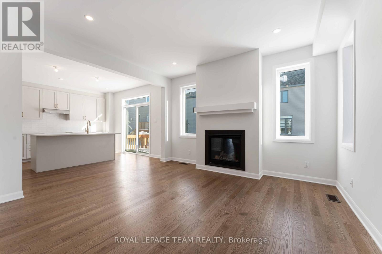 602 Glade Grove, Ottawa, Ontario  K2V 0V1 - Photo 7 - X12170191