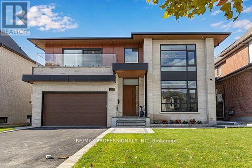 122 Ashbourne Drive, Toronto, Ontario  M9B 4H8 - Photo 1 - W12706094