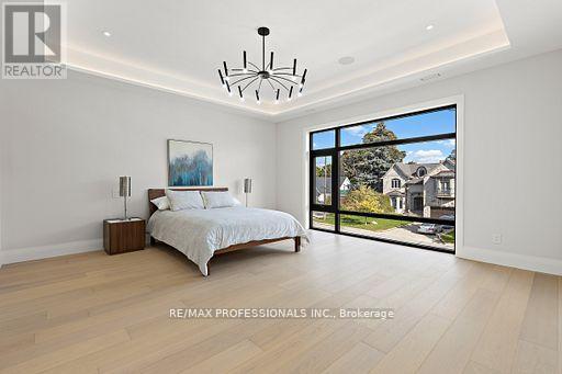 122 Ashbourne Drive, Toronto, Ontario  M9B 4H8 - Photo 27 - W12706094