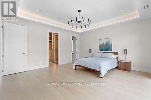 122 Ashbourne Drive, Toronto, Ontario  M9B 4H8 - Photo 28 - W12706094