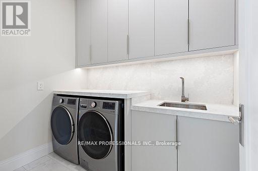 122 Ashbourne Drive, Toronto, Ontario  M9B 4H8 - Photo 37 - W12706094