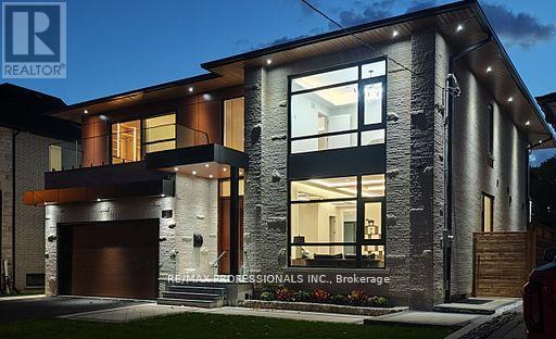 122 Ashbourne Drive, Toronto, Ontario  M9B 4H8 - Photo 49 - W12706094