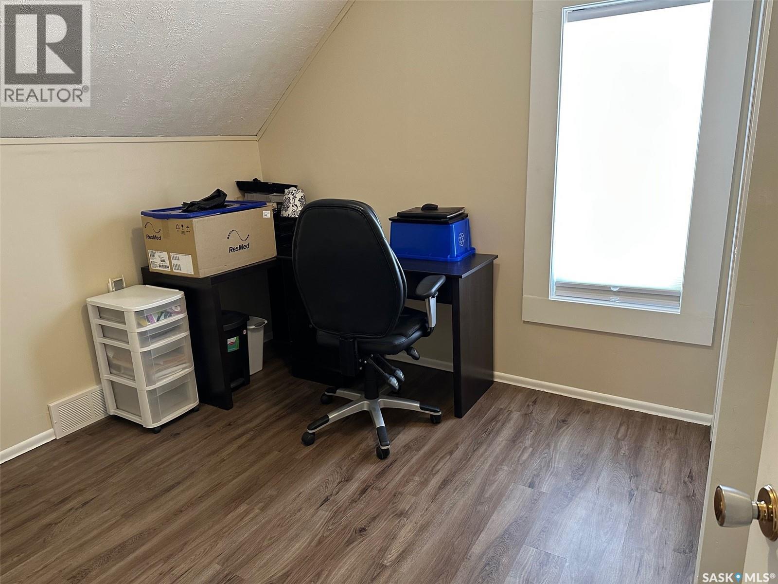 1217 2nd Street, Estevan, Saskatchewan  S4A 0M1 - Photo 32 - SK005486