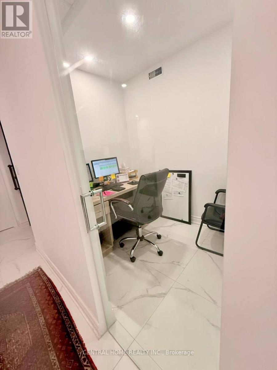 4578 Yonge St, Toronto, Ontario  M2N 5L7 - Photo 10 - C12708916