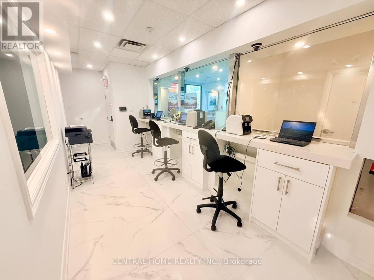 4578 Yonge St, Toronto, Ontario  M2N 5L7 - Photo 5 - C12708916