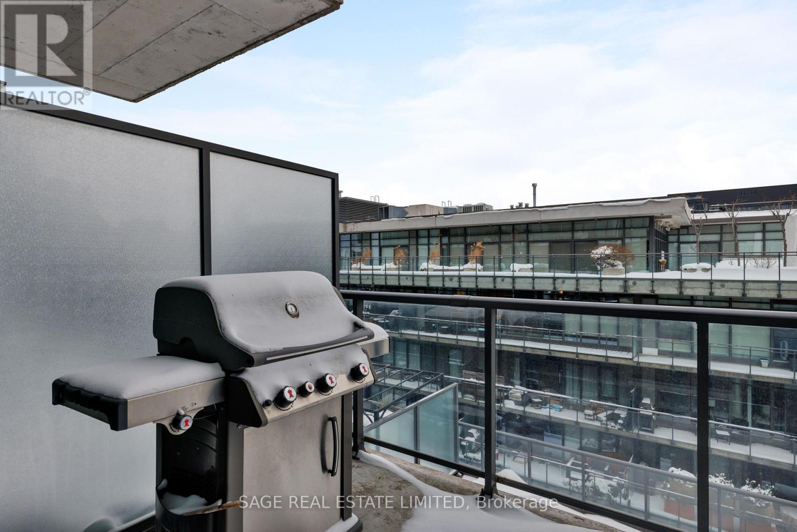 1008 - 560 King Street W, Toronto, Ontario  M5V 0L5 - Photo 15 - C12708920