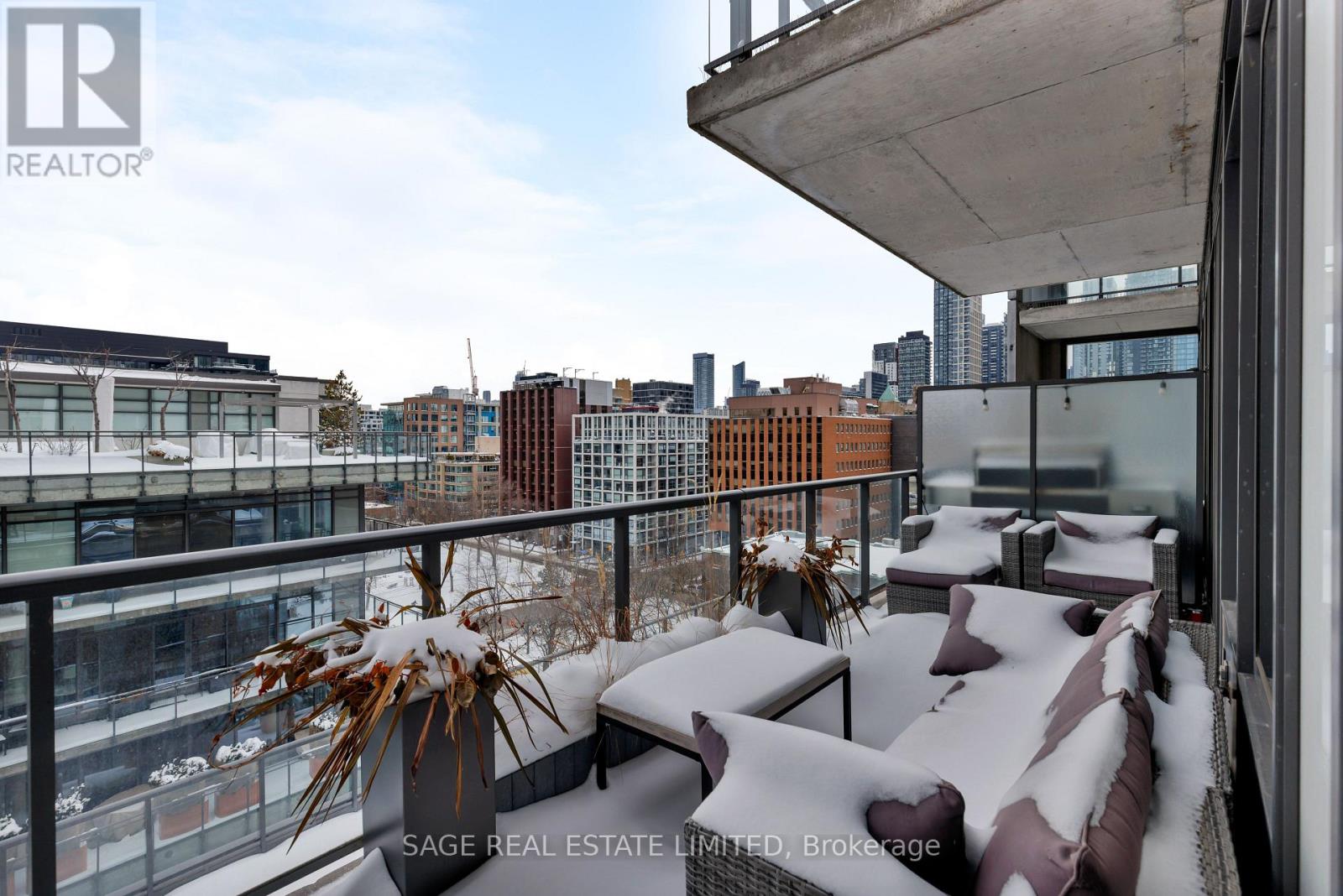 1008 - 560 King Street W, Toronto, Ontario  M5V 0L5 - Photo 16 - C12708920