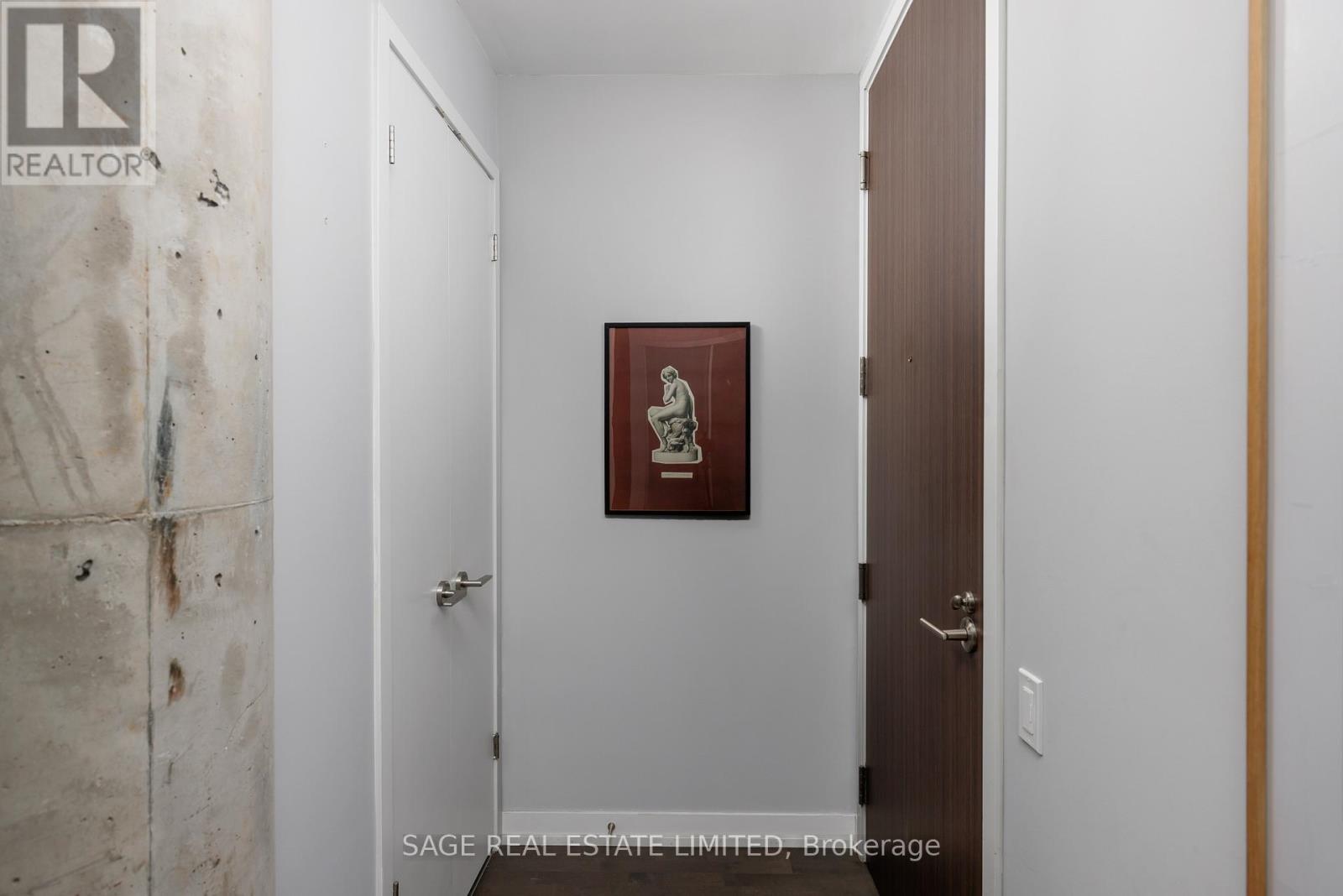 1008 - 560 King Street W, Toronto, Ontario  M5V 0L5 - Photo 2 - C12708920