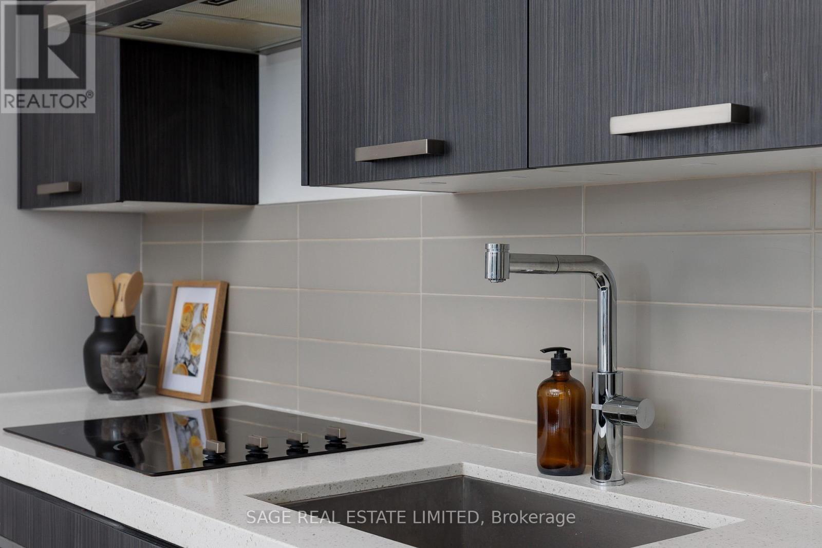 1008 - 560 King Street W, Toronto, Ontario  M5V 0L5 - Photo 25 - C12708920