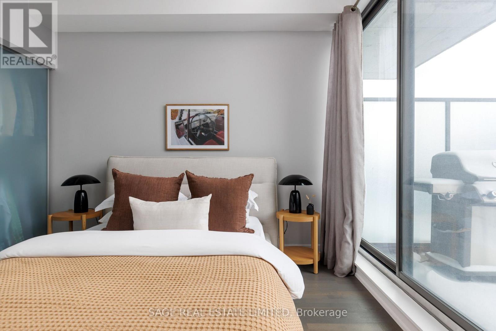 1008 - 560 King Street W, Toronto, Ontario  M5V 0L5 - Photo 32 - C12708920