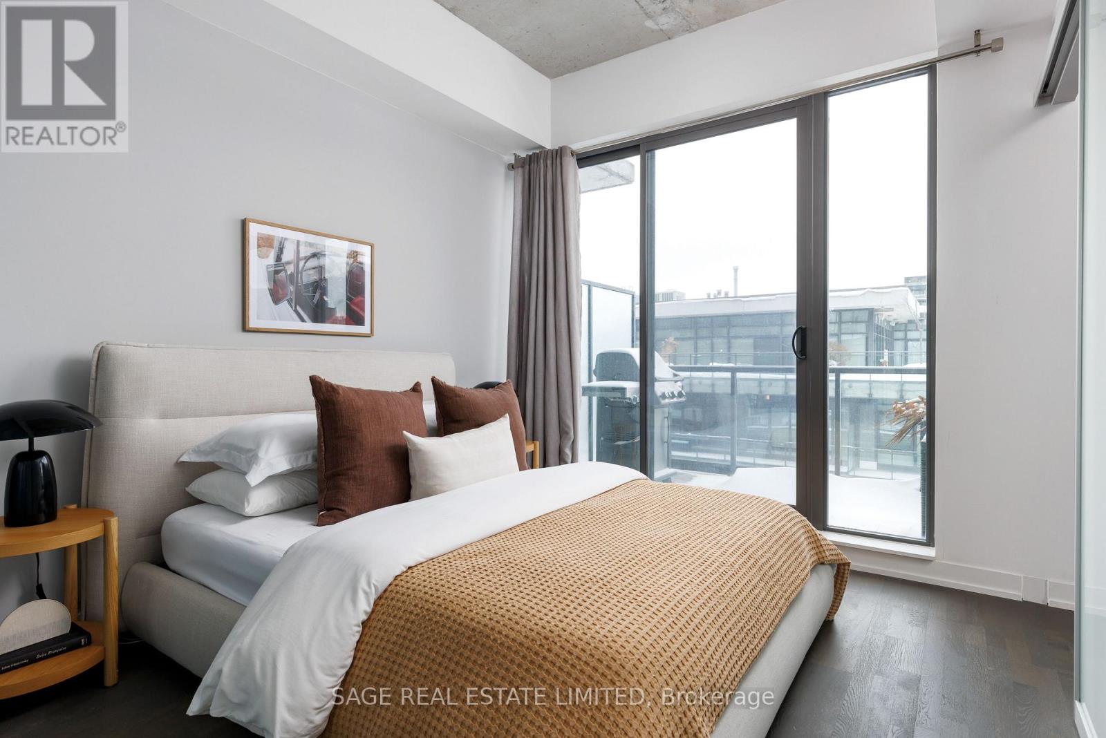 1008 - 560 King Street W, Toronto, Ontario  M5V 0L5 - Photo 34 - C12708920