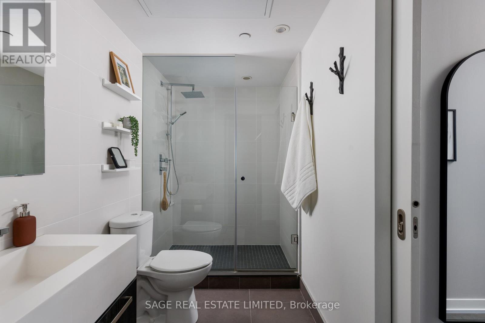 1008 - 560 King Street W, Toronto, Ontario  M5V 0L5 - Photo 36 - C12708920