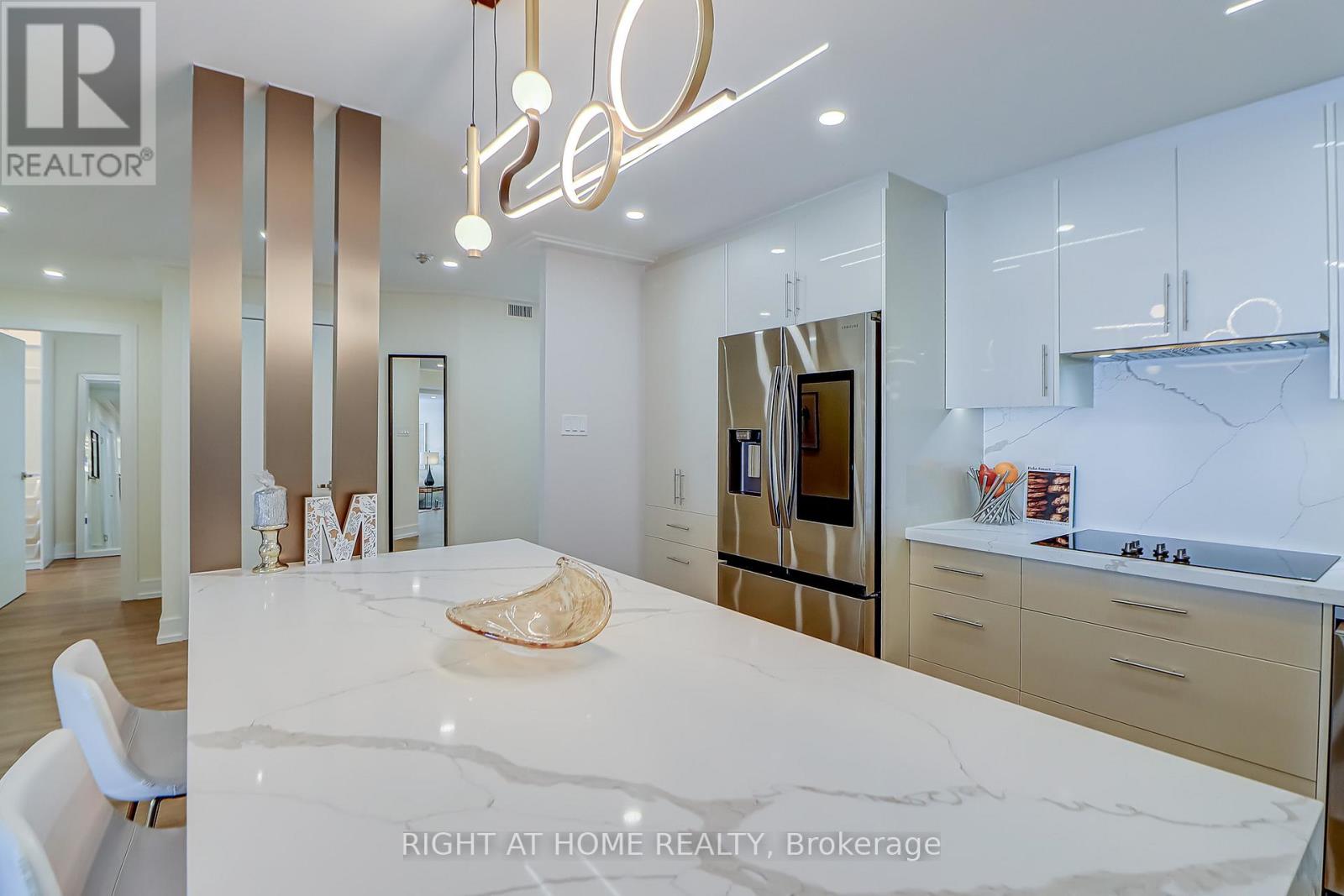 1207 - 130 Carlton Street, Toronto (Cabbagetown-South St. James Town), Ontario  M5A 4K3 - Photo 11 - C12709028