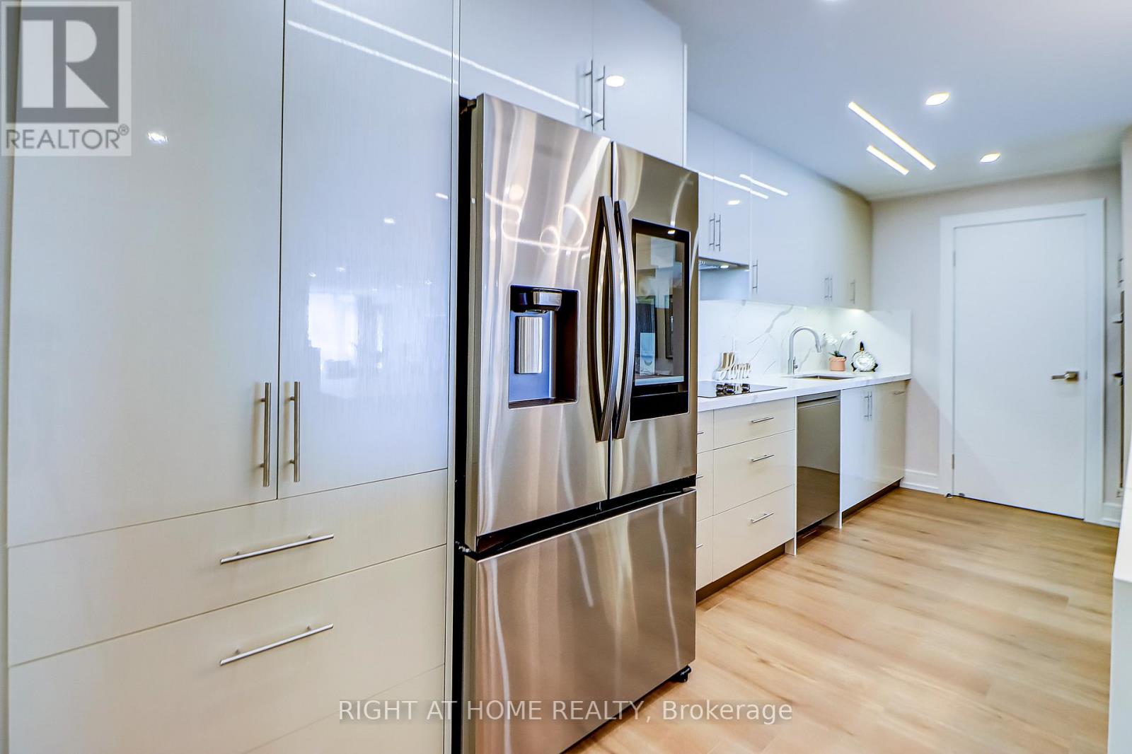 1207 - 130 Carlton Street, Toronto (Cabbagetown-South St. James Town), Ontario  M5A 4K3 - Photo 15 - C12709028