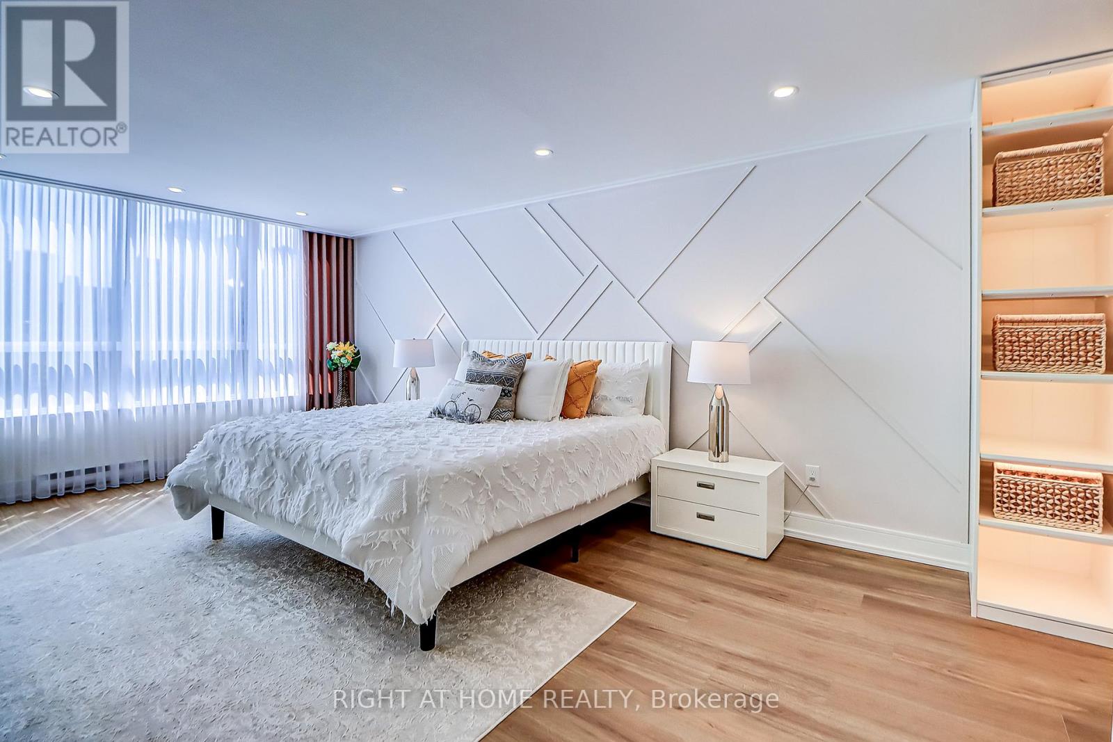 1207 - 130 Carlton Street, Toronto (Cabbagetown-South St. James Town), Ontario  M5A 4K3 - Photo 37 - C12709028