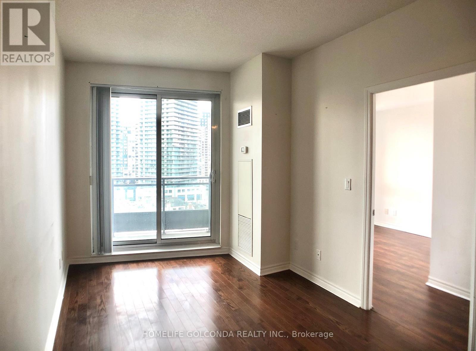 909 - 18 HOLMES AVENUE, Toronto, Ontario