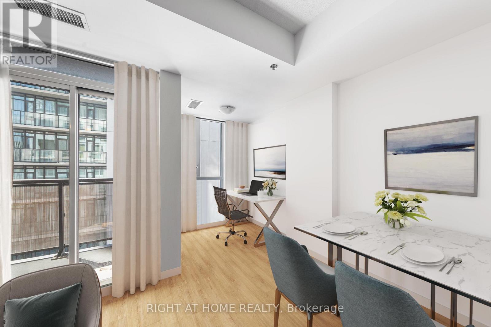 1611 - 318 Richmond Street W, Toronto, Ontario  M5V 1X2 - Photo 5 - C12709082