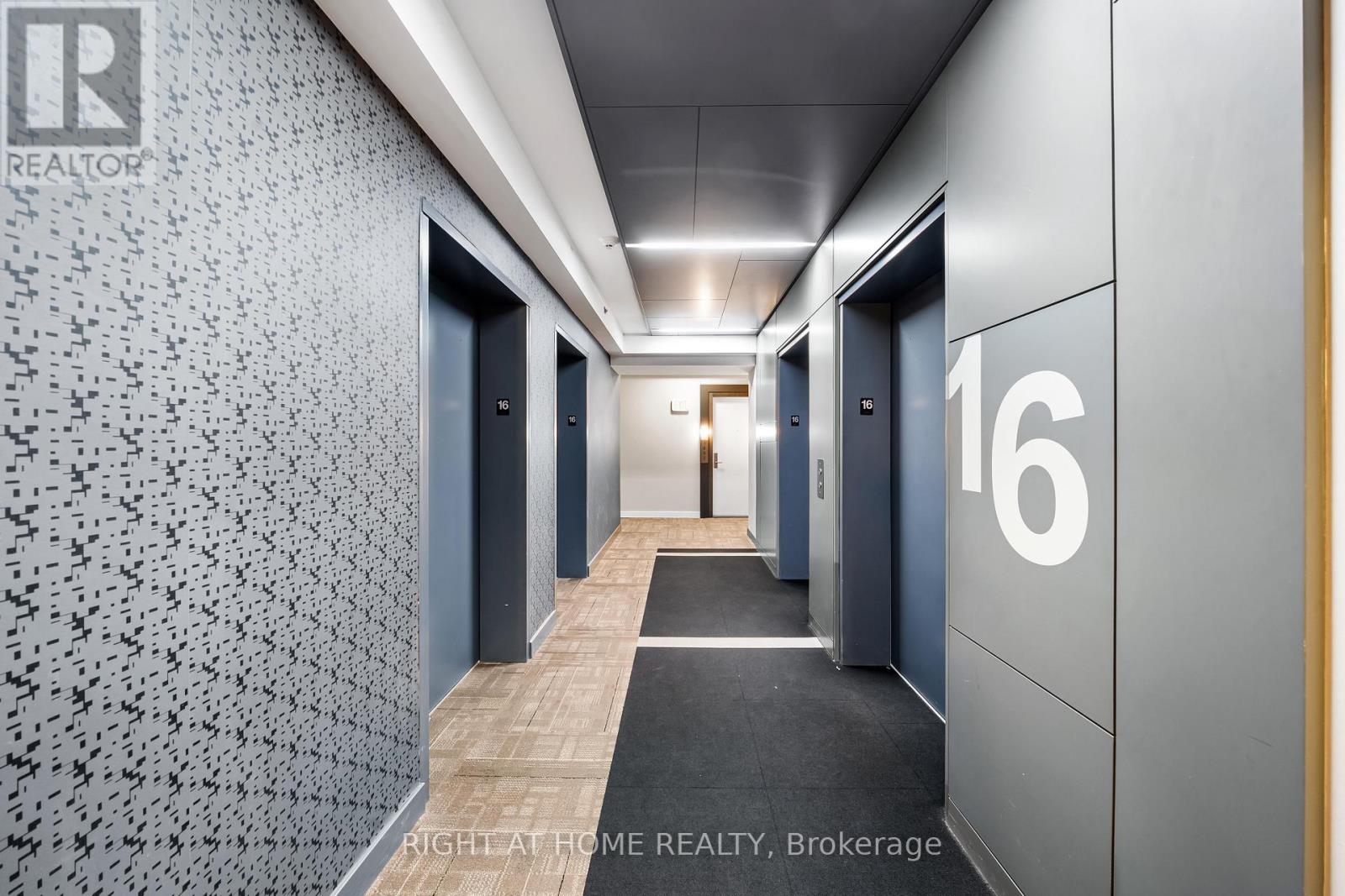 1611 - 318 Richmond Street W, Toronto, Ontario  M5V 1X2 - Photo 9 - C12709082