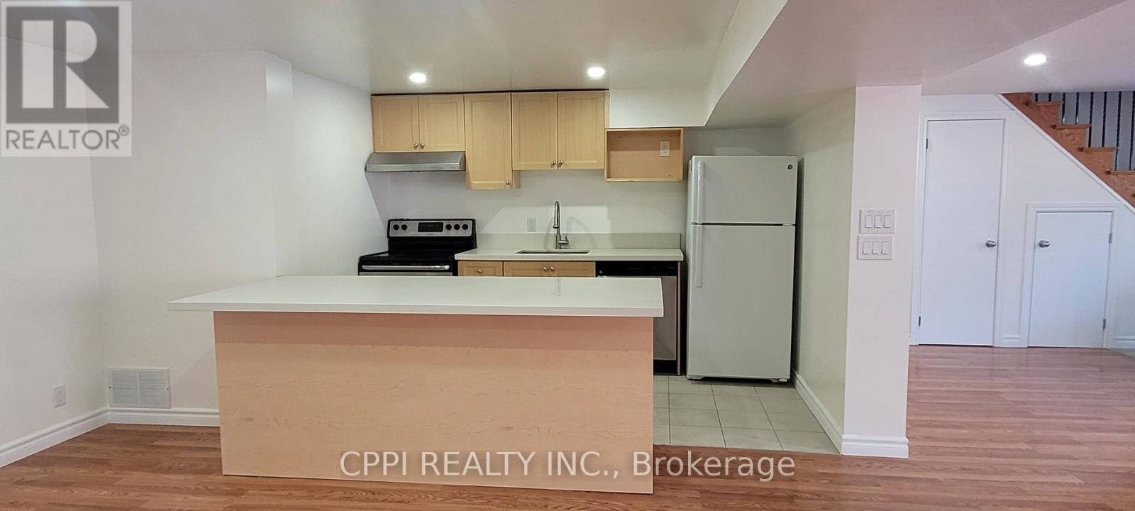 BSMNT - 14 HILLOCK PLACE, Toronto, Ontario