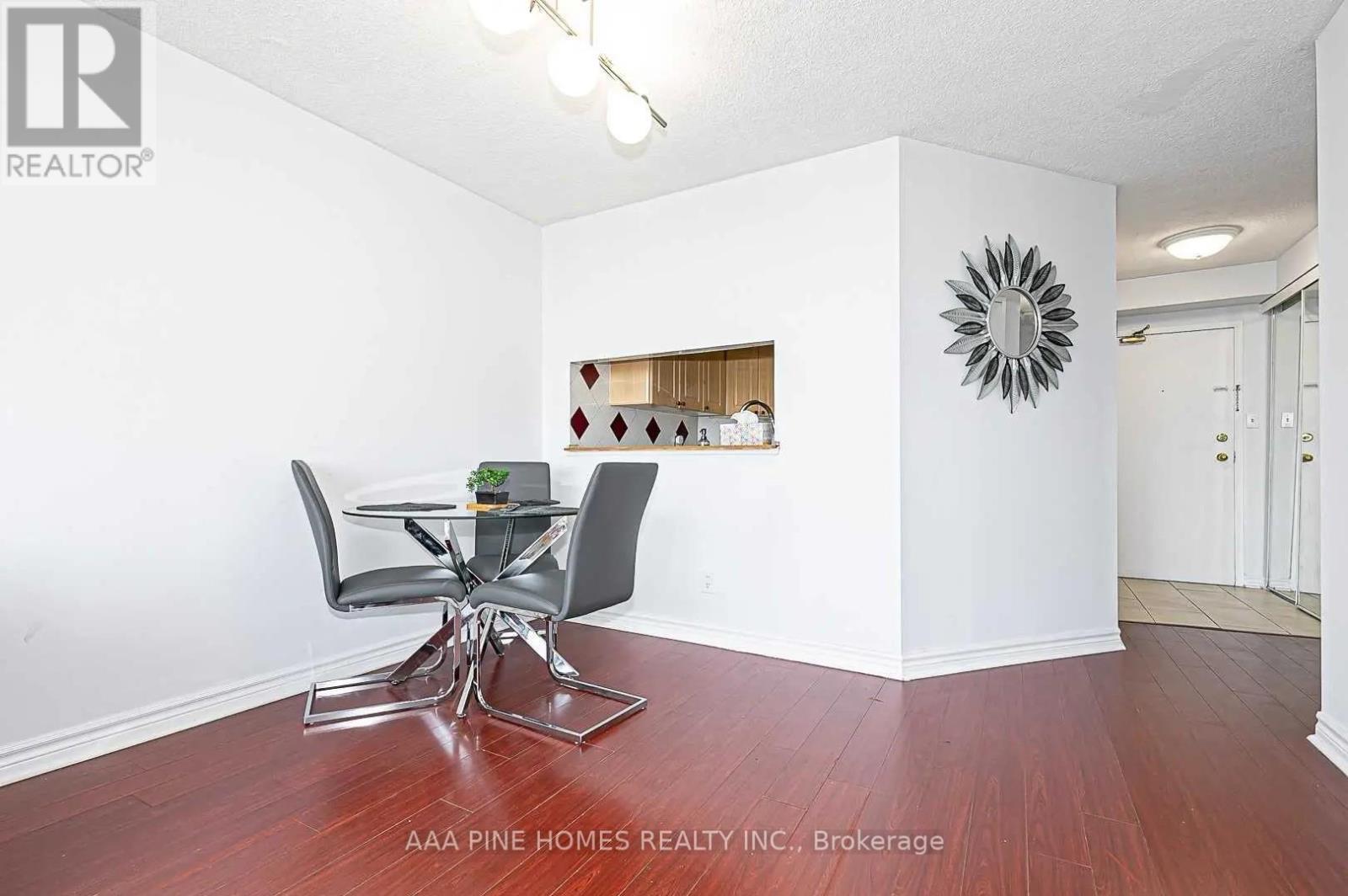 1111 - 2550 Lawrence Avenue E, Toronto, Ontario  M1P 4Z3 - Photo 9 - E12709010