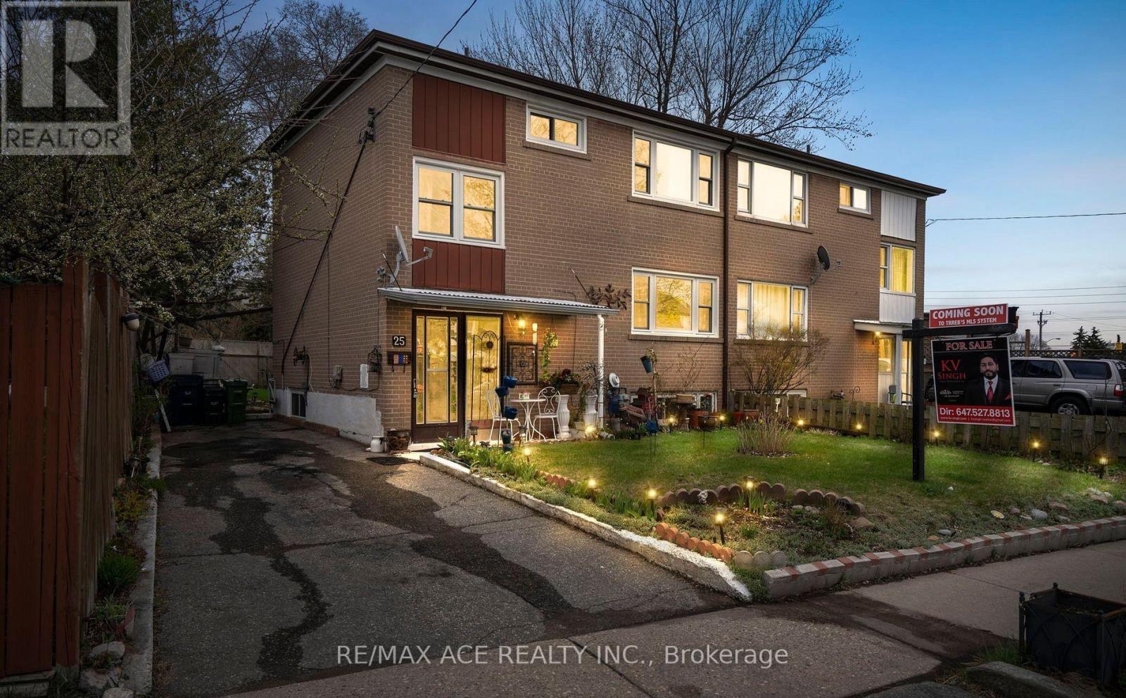 Main - 25 Overture Road, Toronto, Ontario  M1E 2W1 - Photo 2 - E12709044