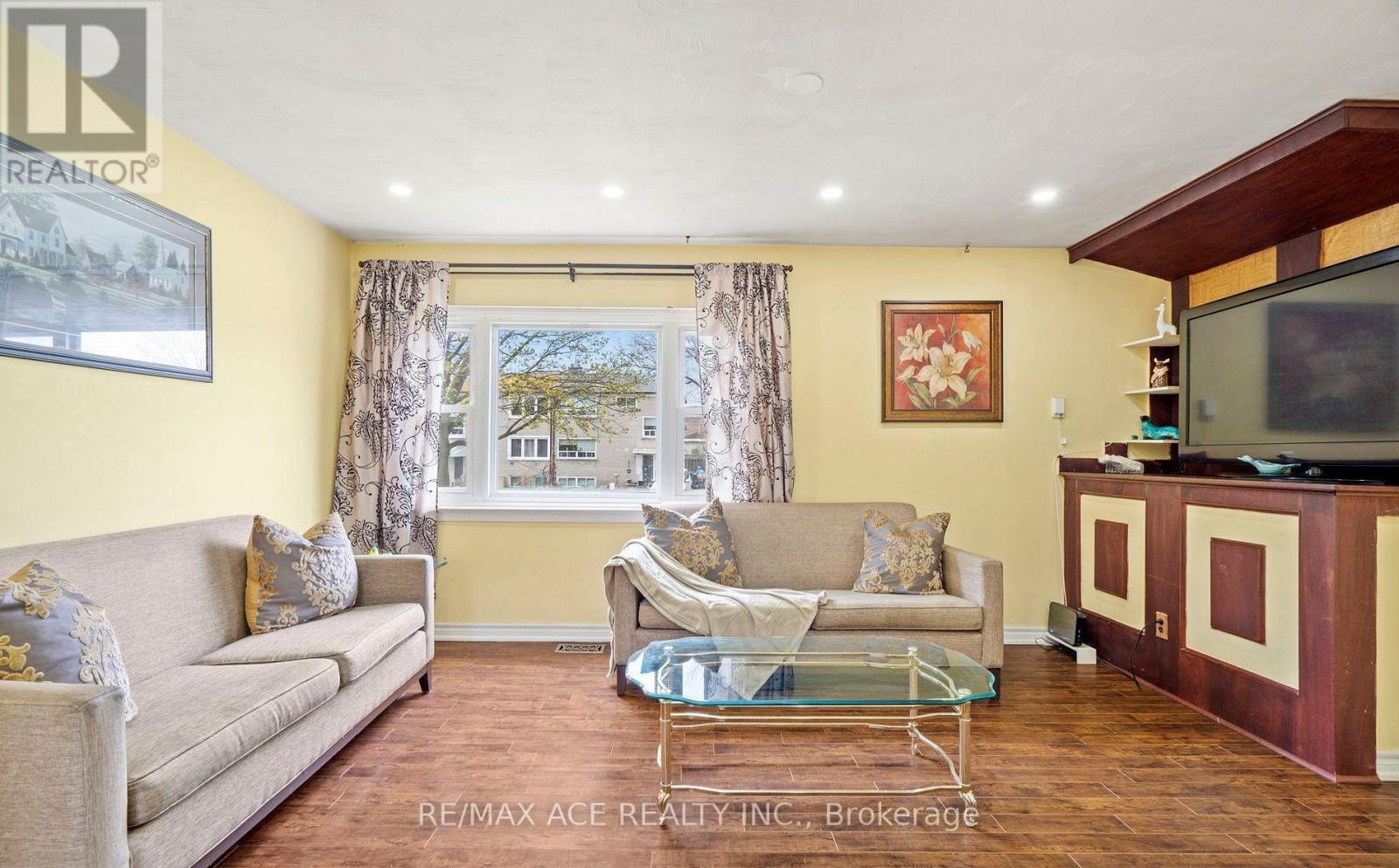 Main - 25 Overture Road, Toronto, Ontario  M1E 2W1 - Photo 5 - E12709044