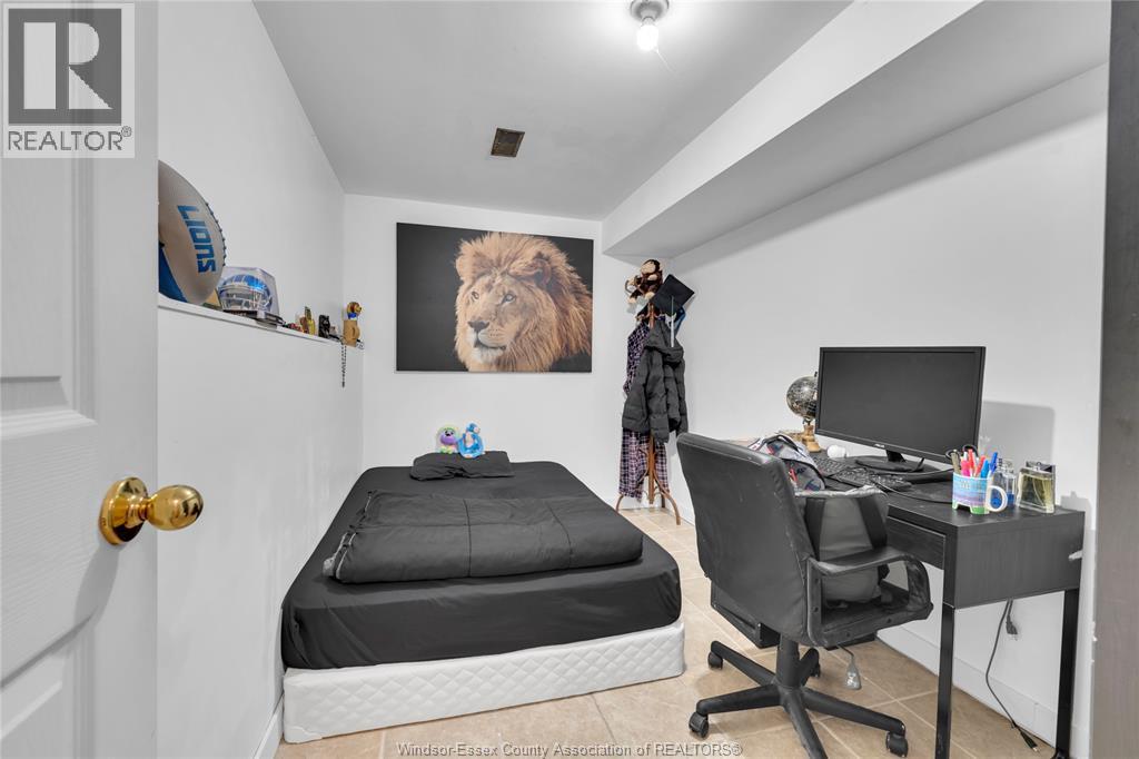 1812 Vicky Circle, Windsor, Ontario  N8W 5P6 - Photo 21 - 26001420