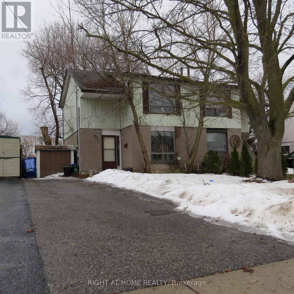 680 Elgin Street, Newmarket, Ontario  L3Y 3B4 - Photo 2 - N12708936