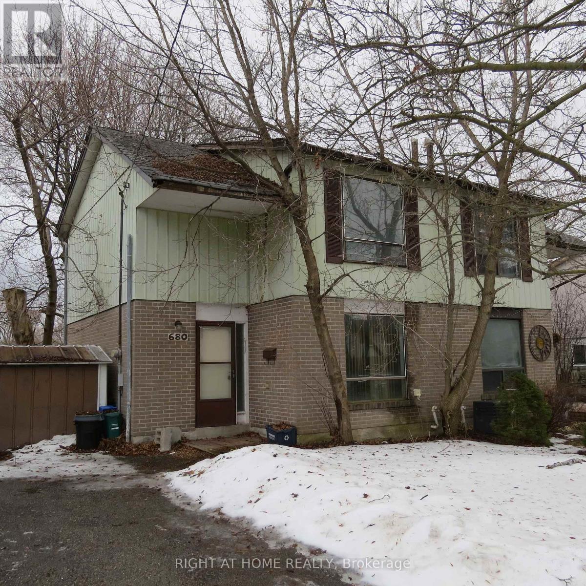680 Elgin Street, Newmarket, Ontario  L3Y 3B4 - Photo 3 - N12708936