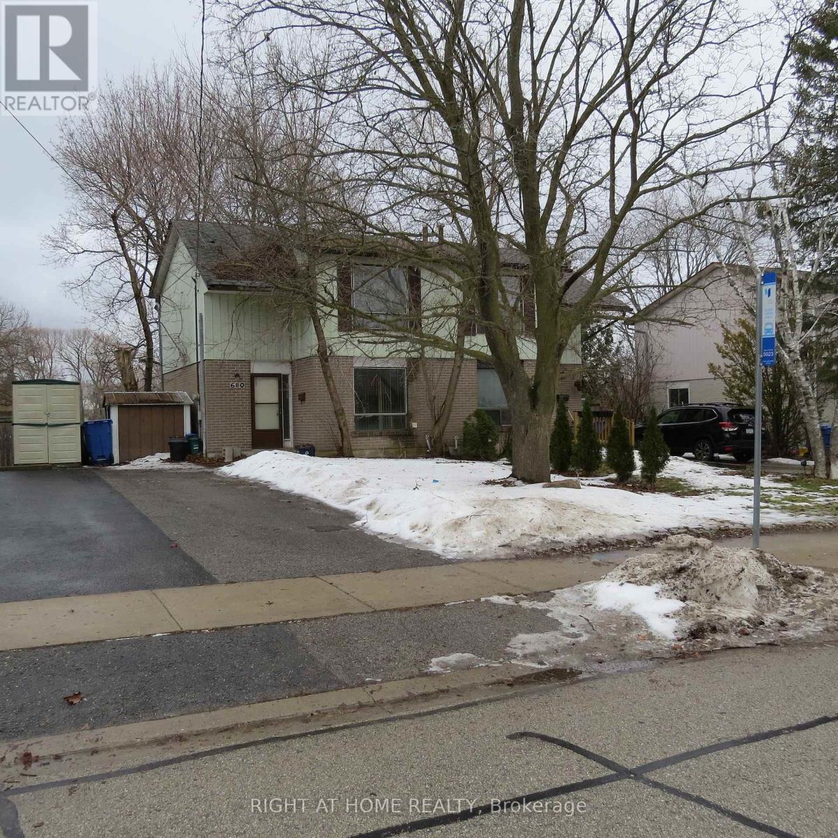 680 Elgin Street, Newmarket, Ontario  L3Y 3B4 - Photo 5 - N12708936