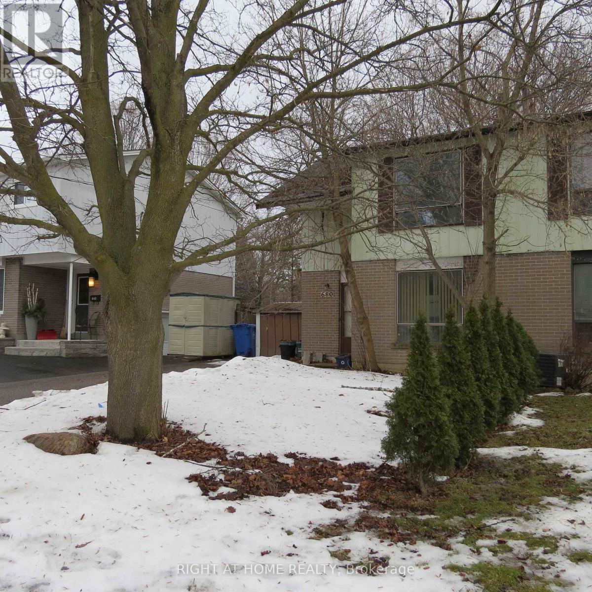 680 Elgin Street, Newmarket, Ontario  L3Y 3B4 - Photo 6 - N12708936