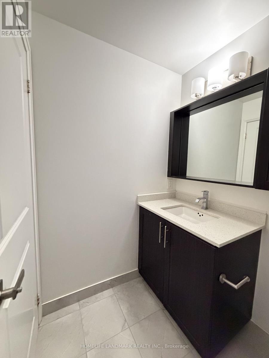 219 - 3600 Highway 7 Road, Vaughan, Ontario  L4L 0G9 - Photo 10 - N12708938