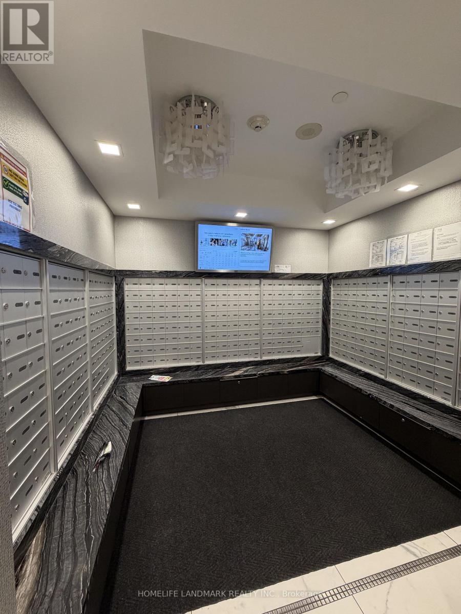 219 - 3600 Highway 7 Road, Vaughan, Ontario  L4L 0G9 - Photo 4 - N12708938