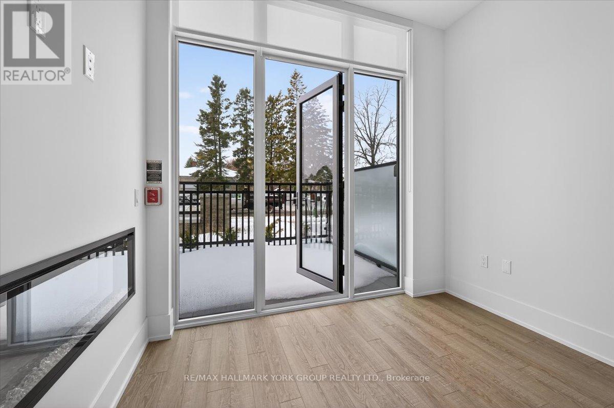 112 - 2075 King Road, King, Ontario  L7B 0R6 - Photo 13 - N12709068