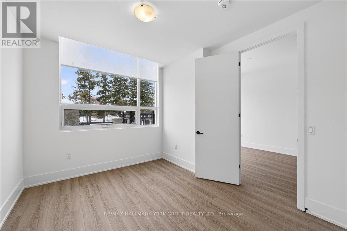 112 - 2075 King Road, King, Ontario  L7B 0R6 - Photo 17 - N12709068