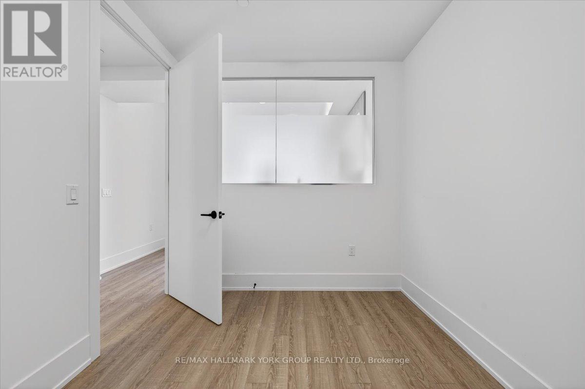 112 - 2075 King Road, King, Ontario  L7B 0R6 - Photo 20 - N12709068