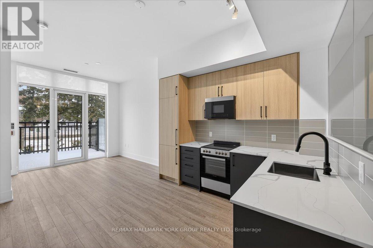 112 - 2075 King Road, King, Ontario  L7B 0R6 - Photo 5 - N12709068