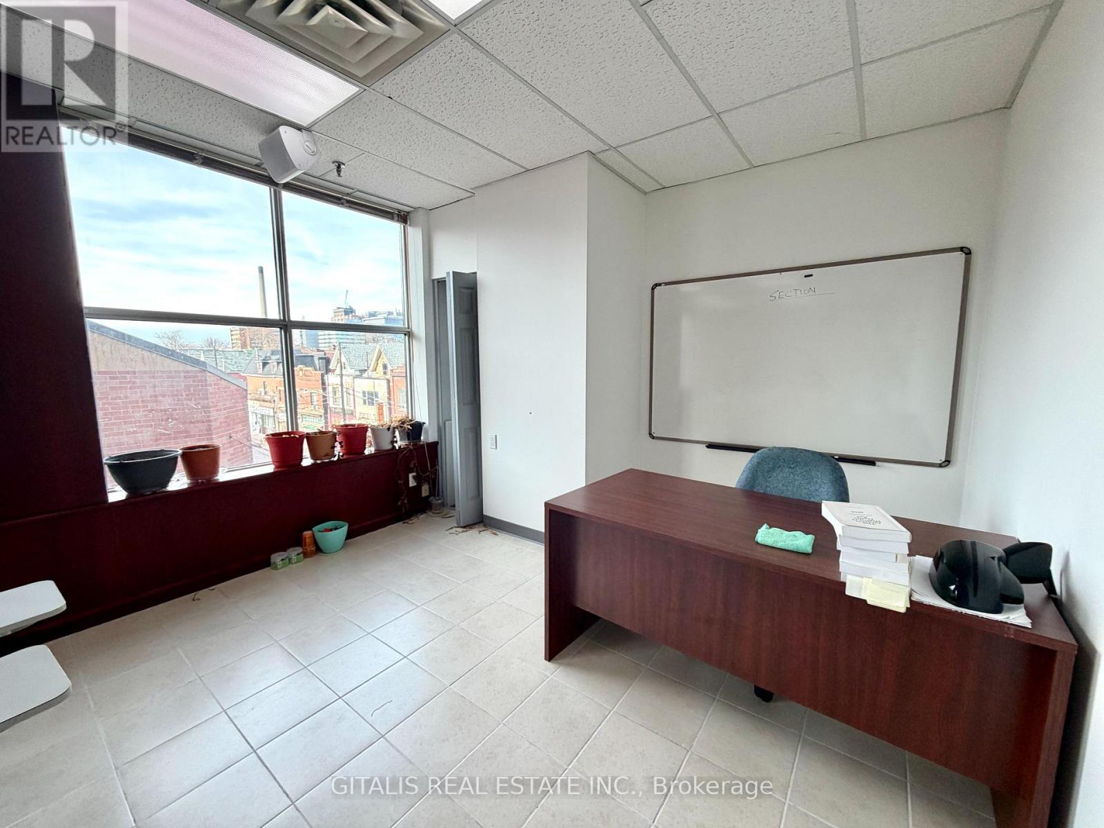 307 - 280 Spadina Avenue, Toronto, Ontario M5T 0A1 - Photo 1 - C12651334