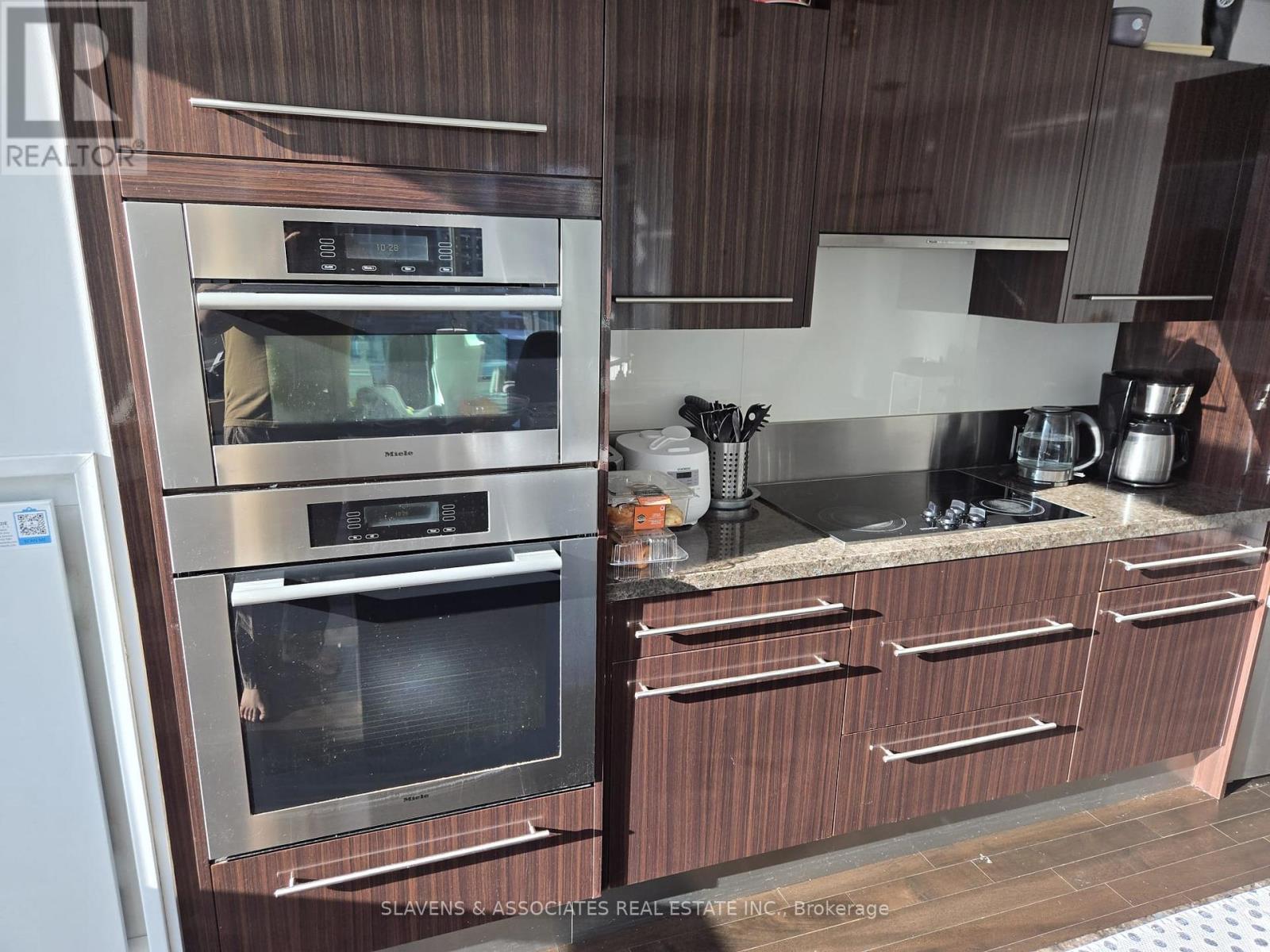 1712 - 80 John Street, Toronto, Ontario  M5V 3X4 - Photo 3 - C12708842