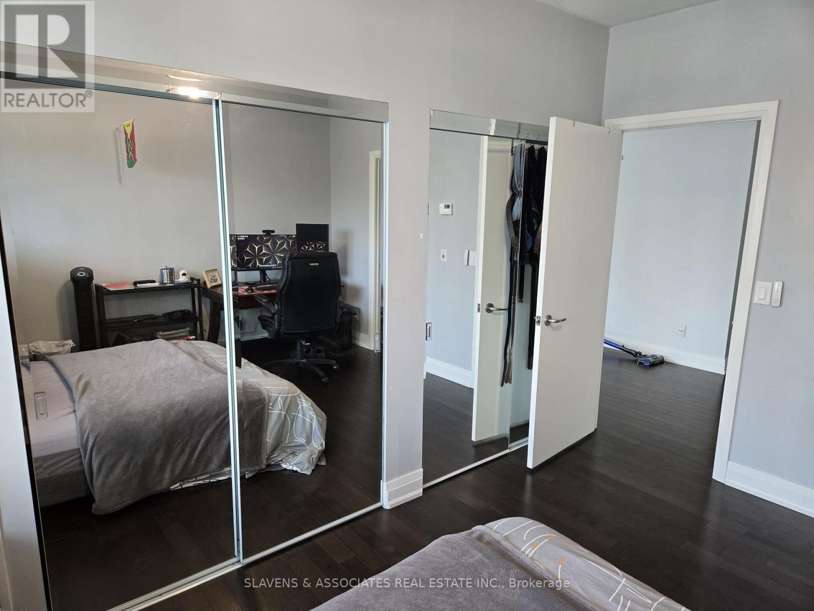 1712 - 80 John Street, Toronto, Ontario  M5V 3X4 - Photo 9 - C12708842