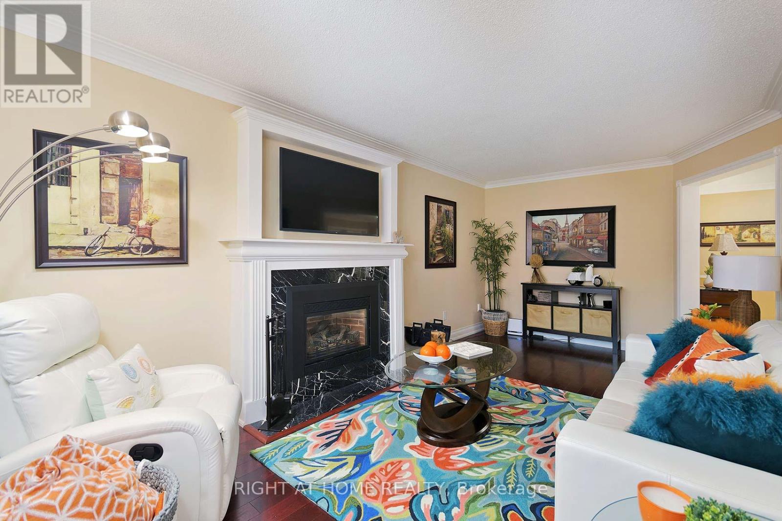 70 Bellona Street, Vaughan, Ontario  L4L 6R4 - Photo 3 - N12529364