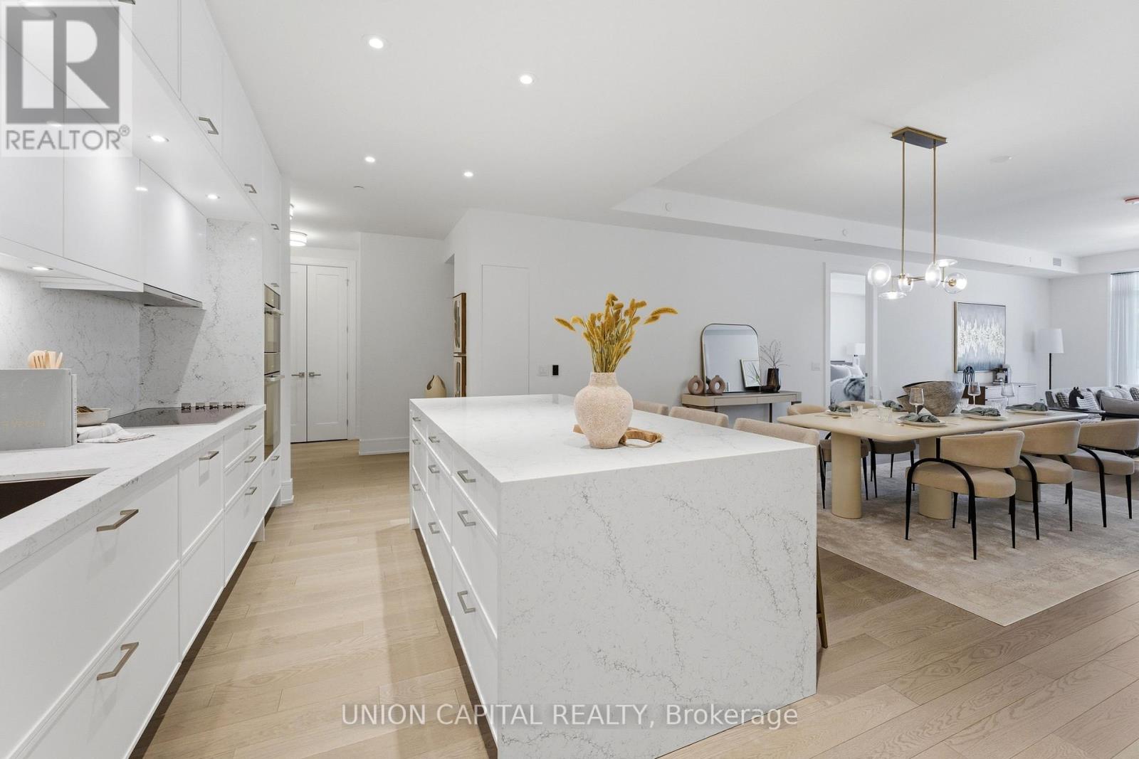 19 - 399 Royal Orchard Boulevard, Markham, Ontario  L3T 4Y9 - Photo 8 - N12696804