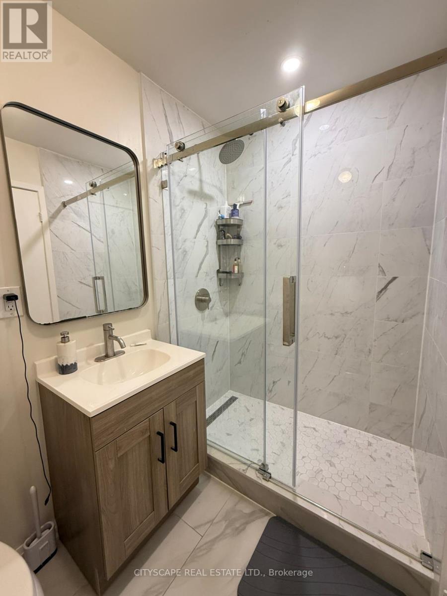 69 Woolenscote Circle, Toronto, Ontario  M9V 4R6 - Photo 17 - W12703554