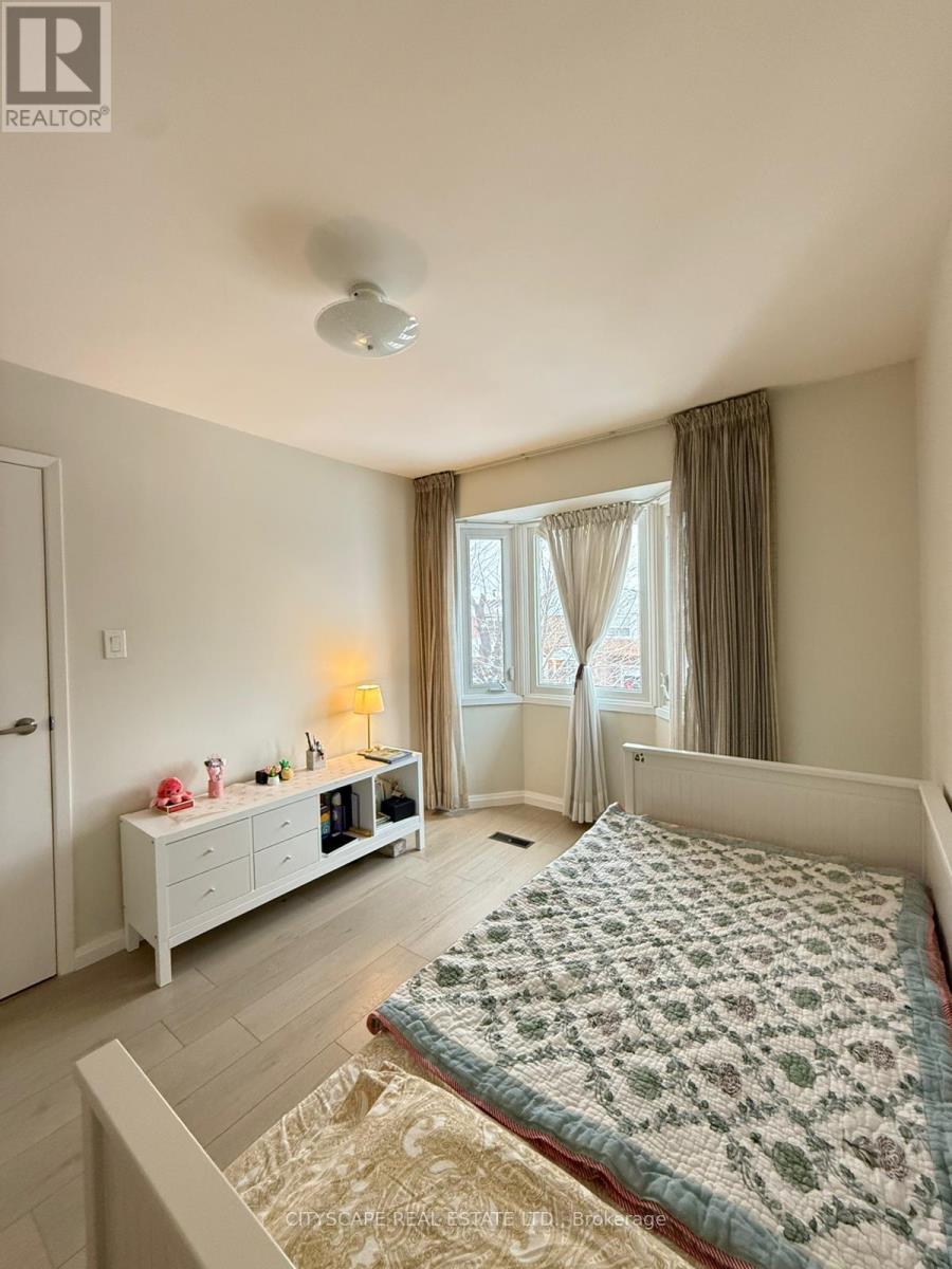 69 Woolenscote Circle, Toronto, Ontario  M9V 4R6 - Photo 22 - W12703554