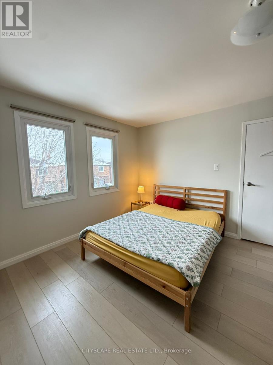 69 Woolenscote Circle, Toronto, Ontario  M9V 4R6 - Photo 14 - W12703554