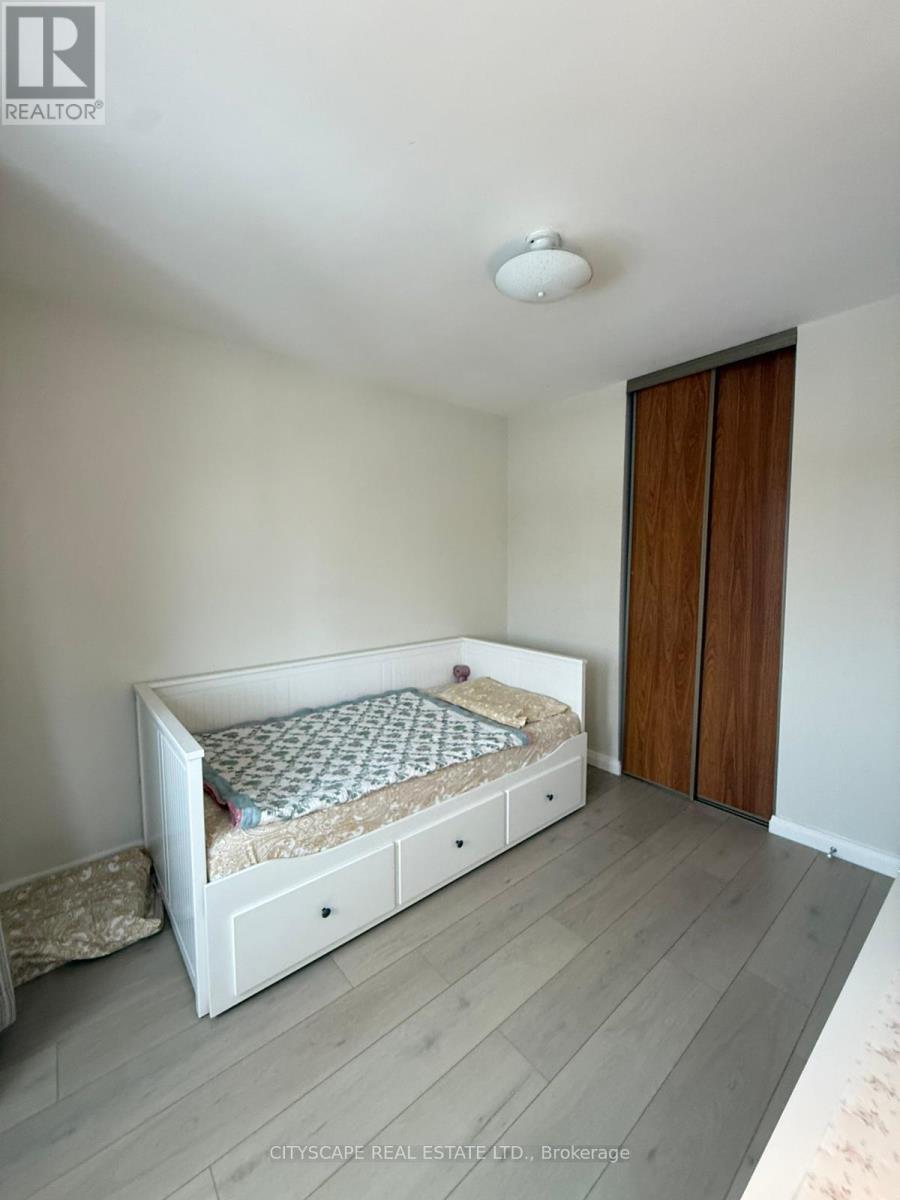 69 Woolenscote Circle, Toronto, Ontario  M9V 4R6 - Photo 2 - W12703554