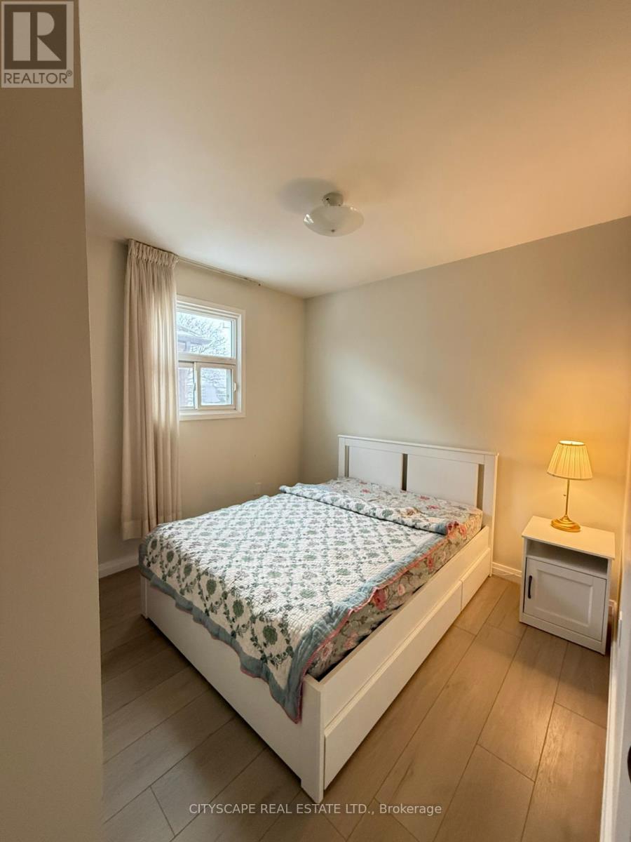 69 Woolenscote Circle, Toronto, Ontario  M9V 4R6 - Photo 4 - W12703554